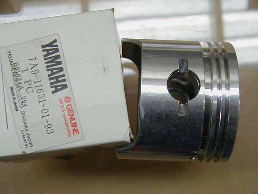 7A9-11631-03-93 - PISTON, STD