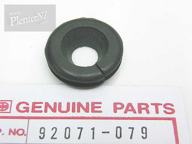 92071-079 - TAIL LAMP WIRE GROMMET